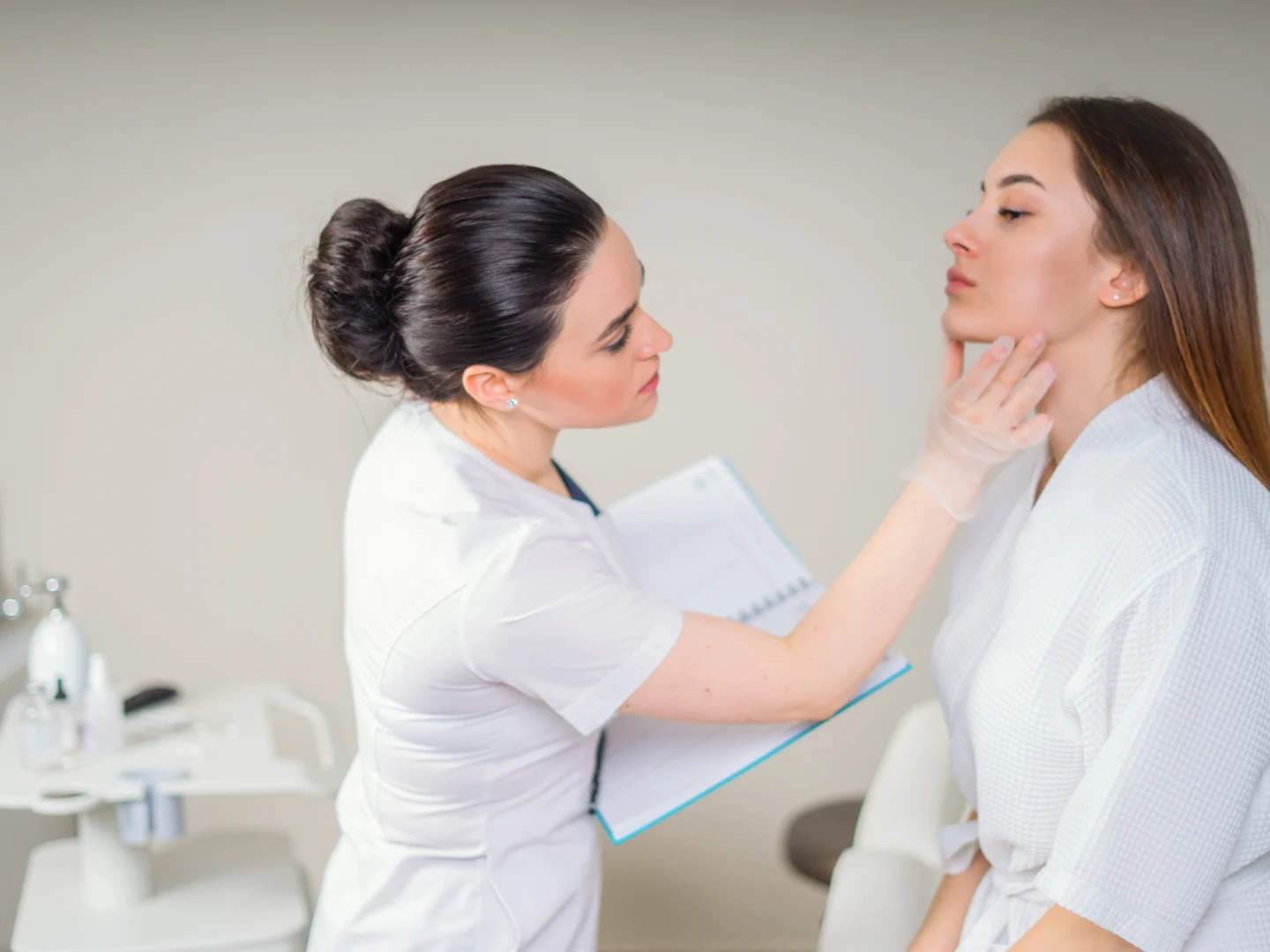 Consulta profesional en clínica estética en San José con enfoque integral