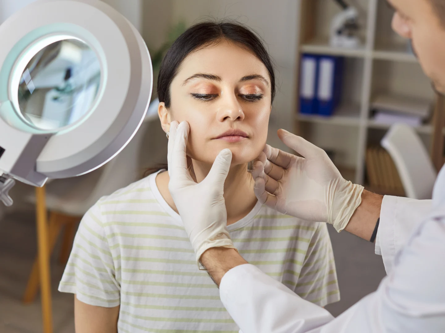 Consulta de medicina estética con criterio médico en San José